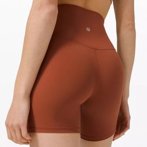 NWOT: Lululemon Wunder Train High-Rise Short 6" in Dark Terracotta, Size 2